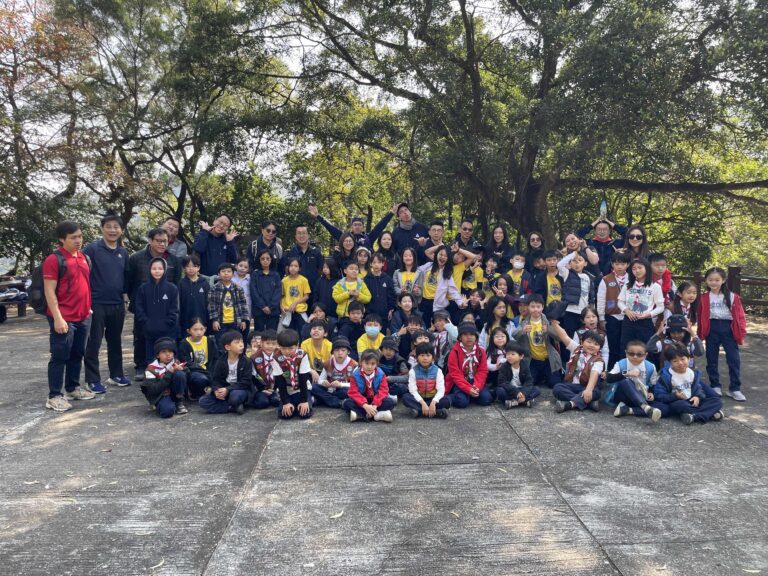 Joint Cubs and Beavers New Year hike